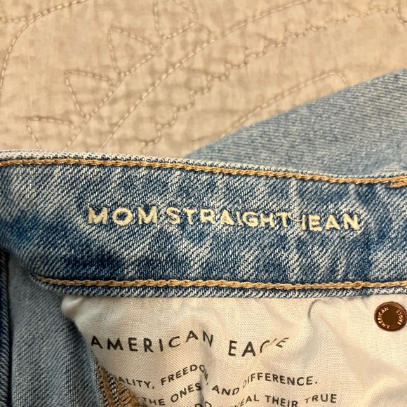 Women’sLight Blue Distressed Jeans - Picture 4 of 5